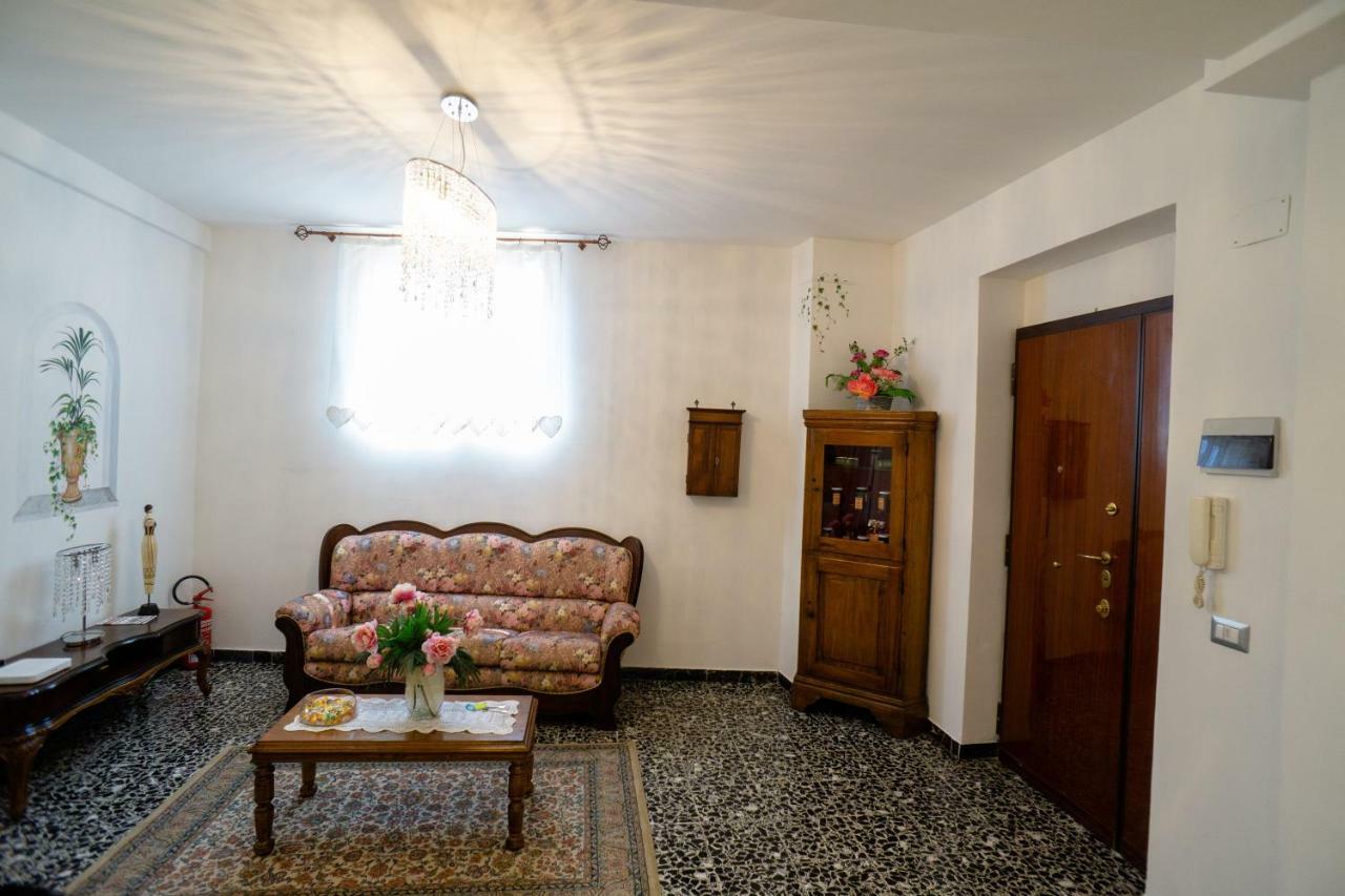 A Casa Di Nonna Ada Apartment Bagnoregio Luaran gambar